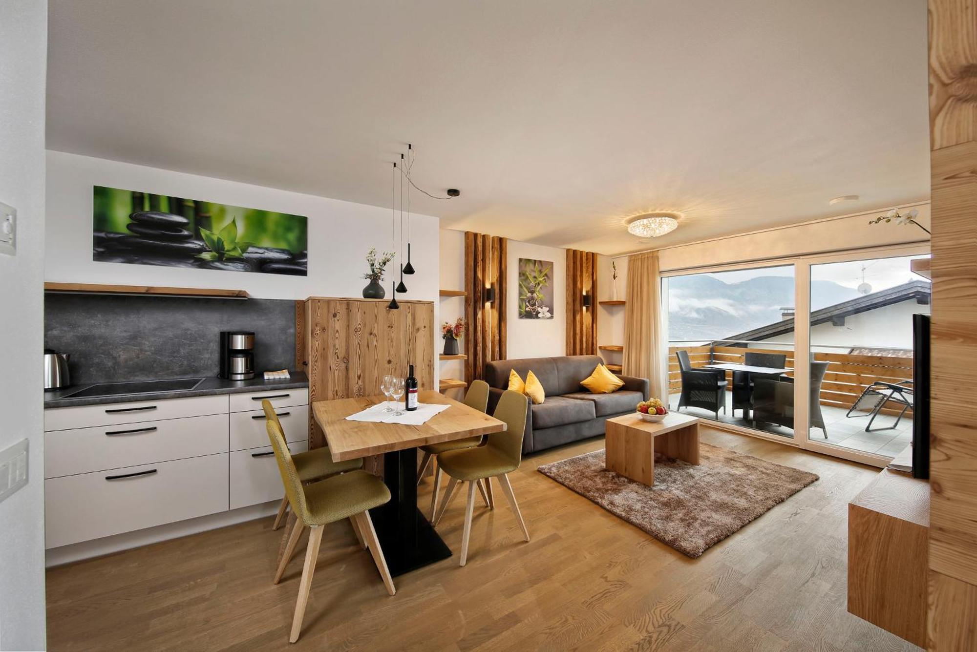 Appartement-Hotel Beatenhof Tirolo Exterior foto