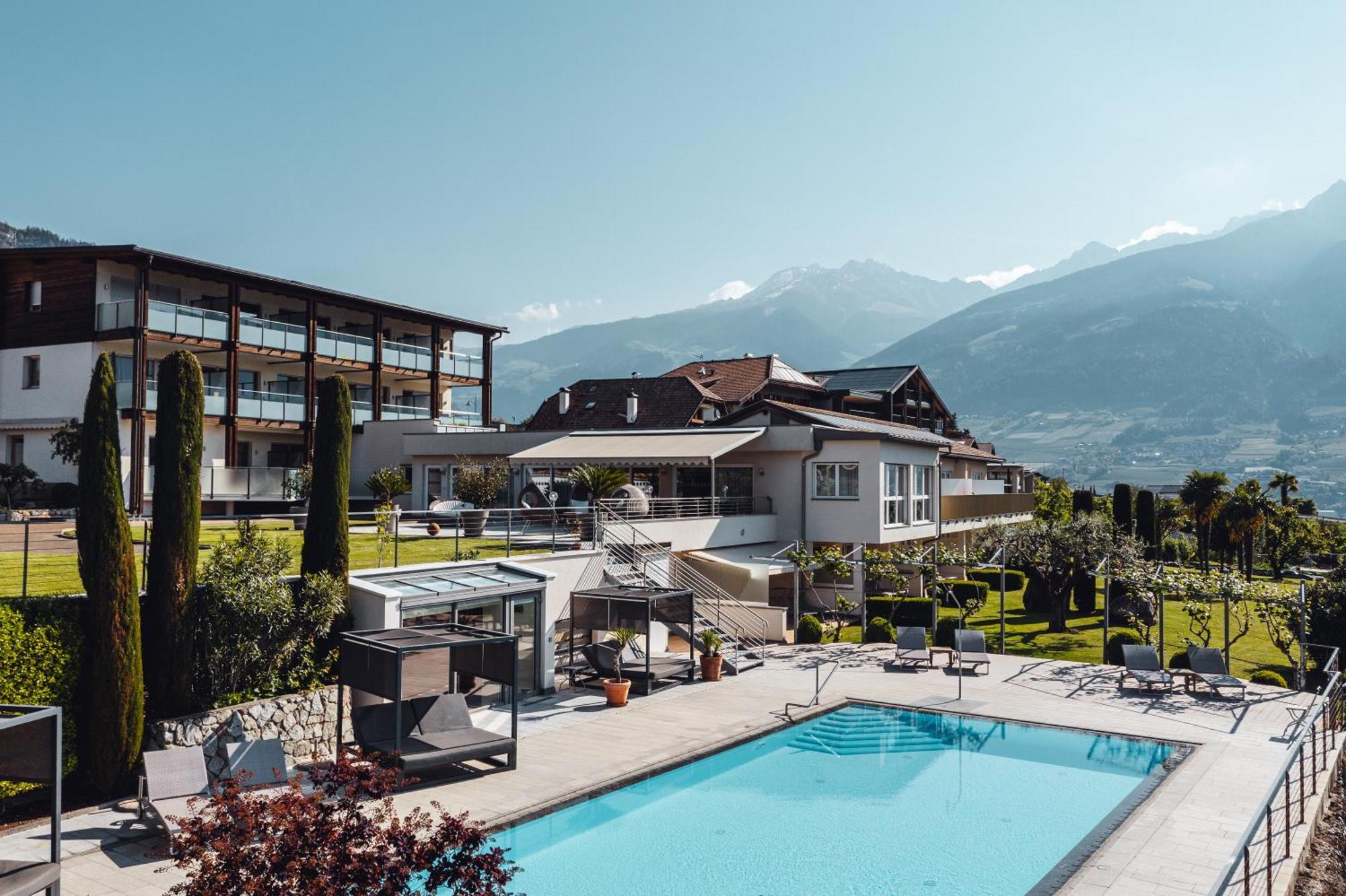 Appartement-Hotel Beatenhof Tirolo Exterior foto