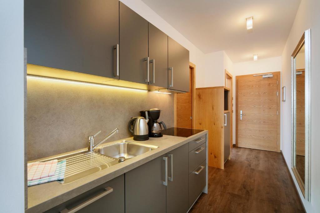 Appartement-Hotel Beatenhof Tirolo Habitación foto