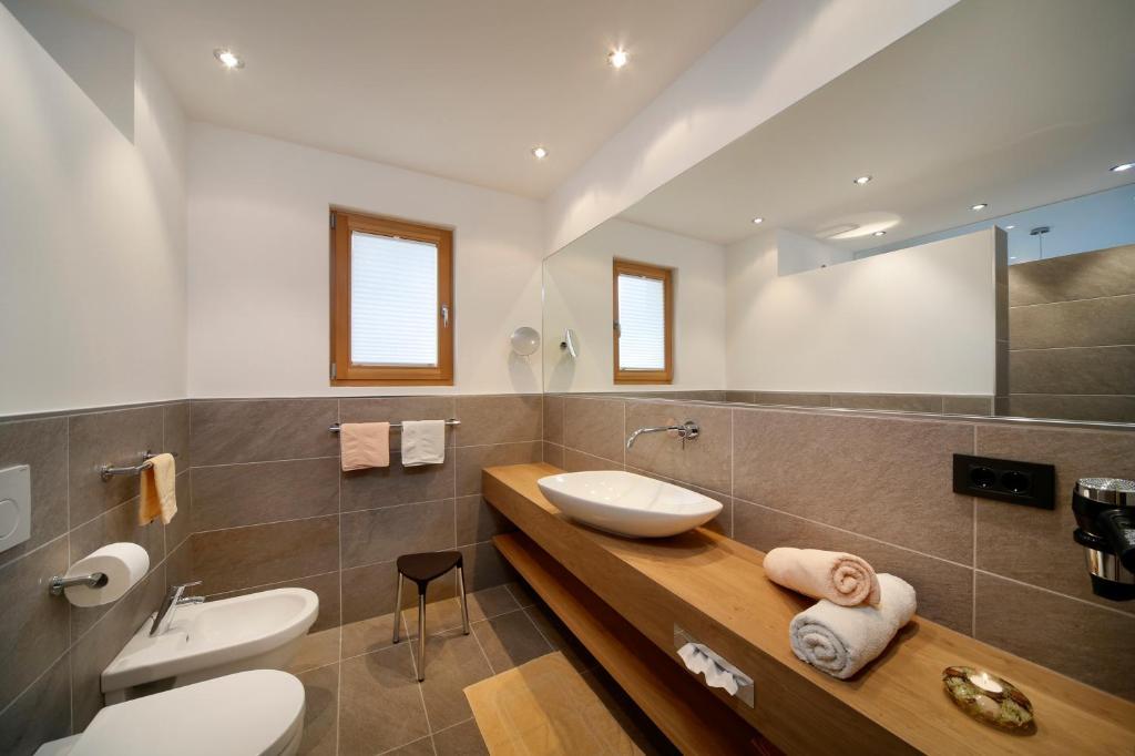 Appartement-Hotel Beatenhof Tirolo Habitación foto