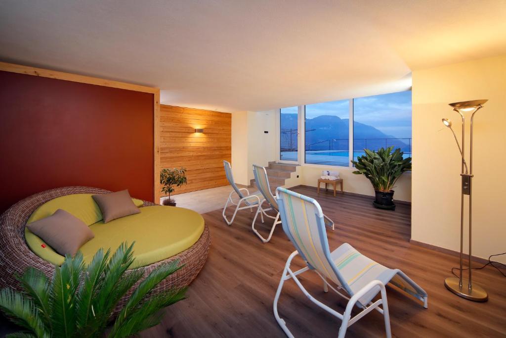 Appartement-Hotel Beatenhof Tirolo Exterior foto